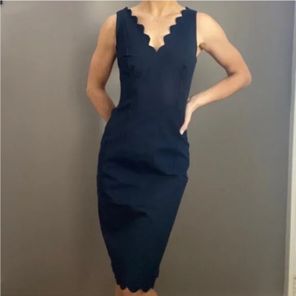 Banana Republic Navy‎ blue SCALLOPED BI-STRETCH SHEATH DRESS Sz 0 petite